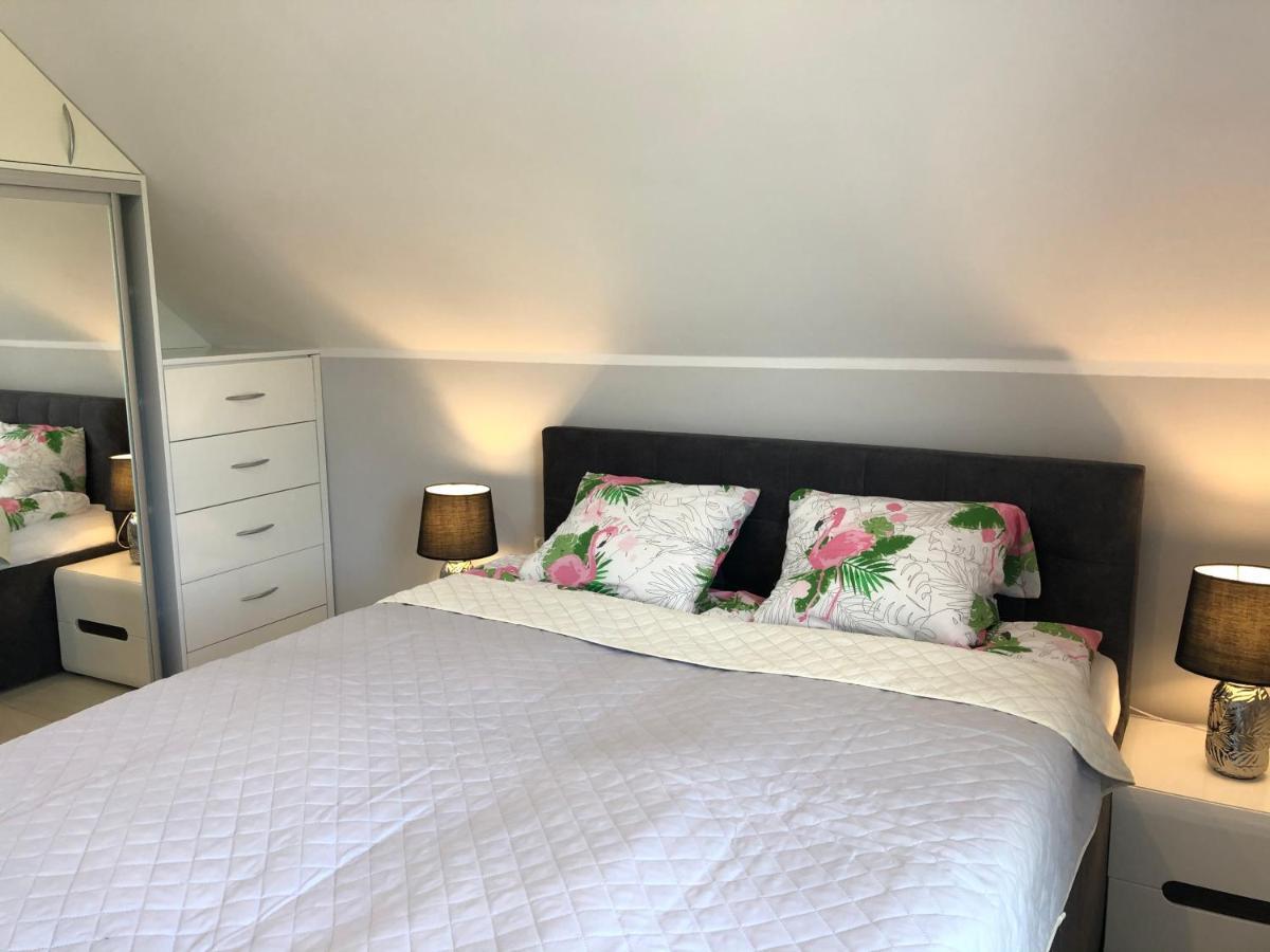 Domki Apartamentowe Na Wrzosach Jastrzębia Góra Екстериор снимка
