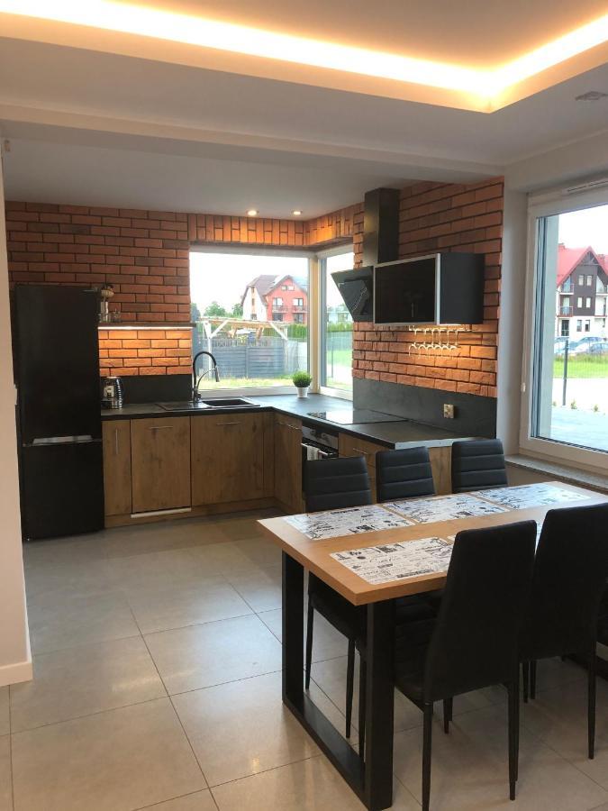 Domki Apartamentowe Na Wrzosach Jastrzębia Góra Екстериор снимка
